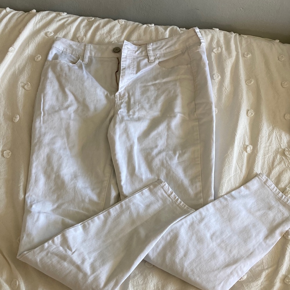 White jeggings